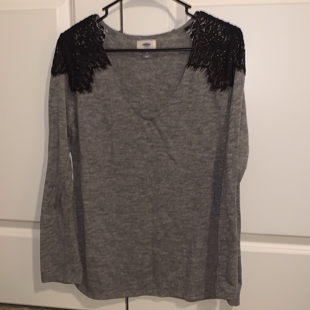 Old navy grey long sleeve top with shoulder detail
